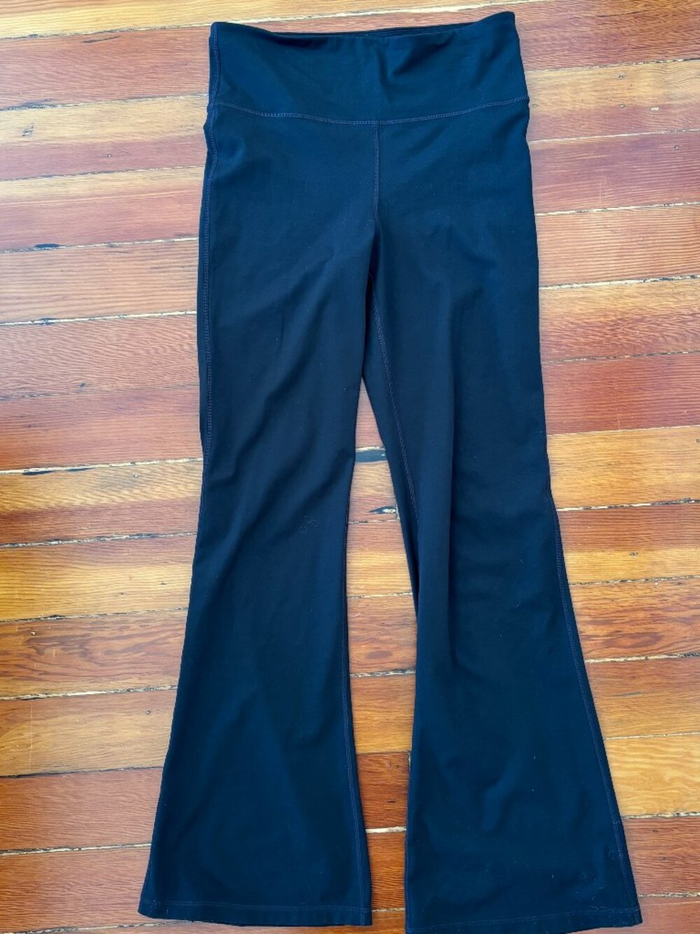 GapFit Sky High Studio Flare Legging Minimalist Medium